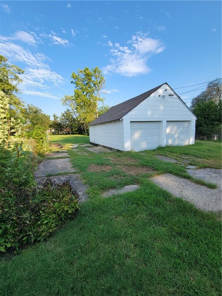 224 S Walnut Street — photo 4