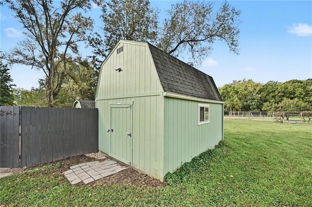6310 NW Waukomis Drive — photo 21