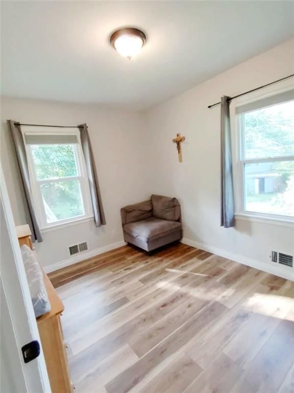 10704 BALES Avenue — photo 19