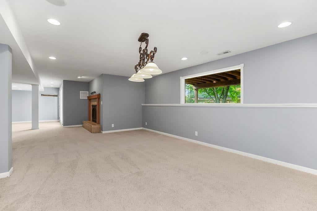 1104 White Birch Street — photo 31