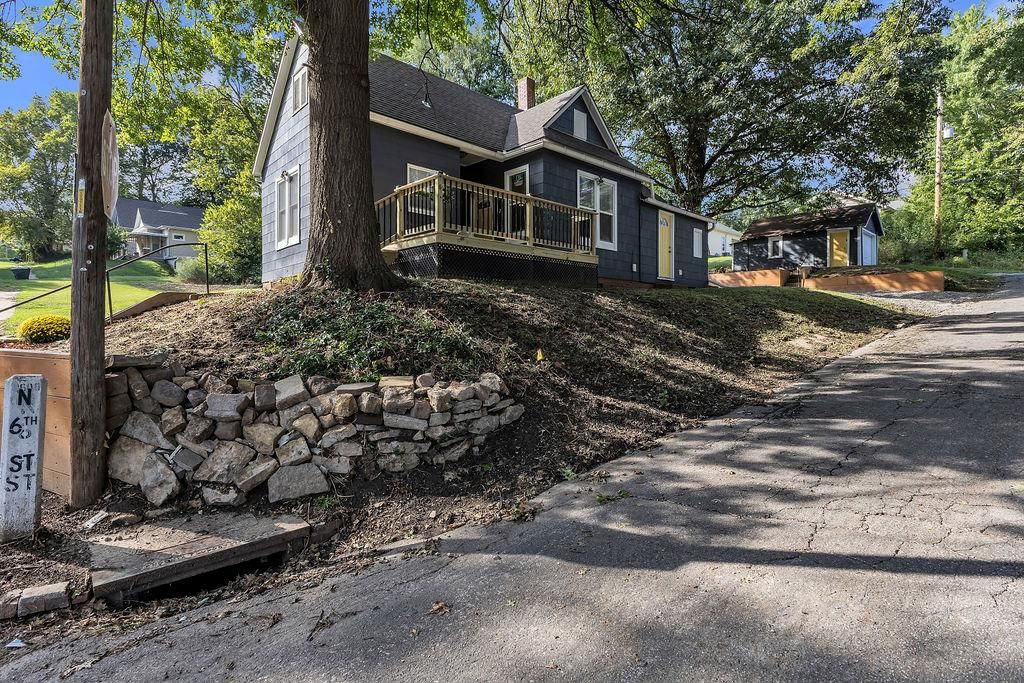 523 Shady Avenue — photo 2