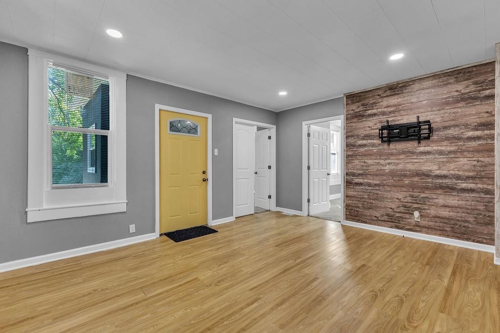523 Shady Avenue — photo 9