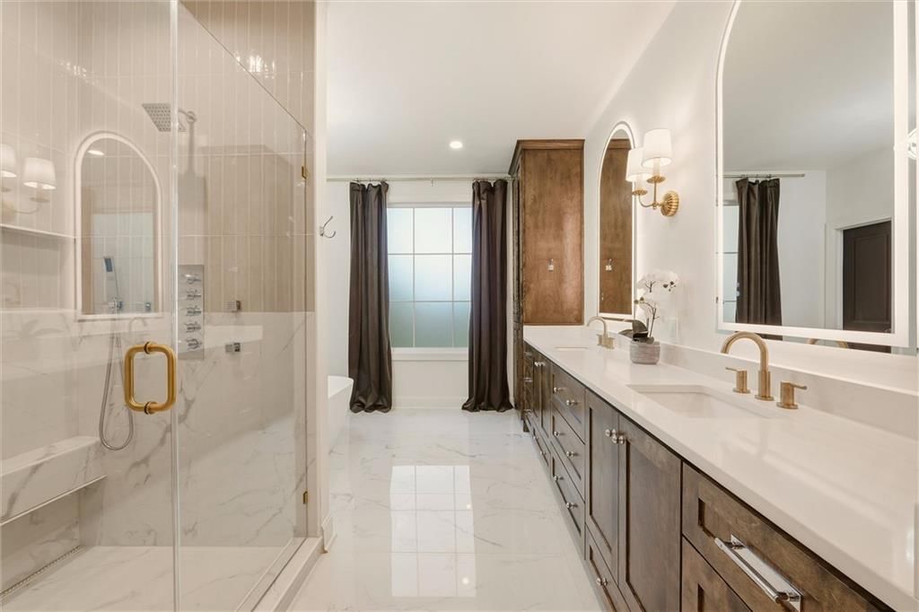 Photo 25 of 72 - 2832 W 91st Street
