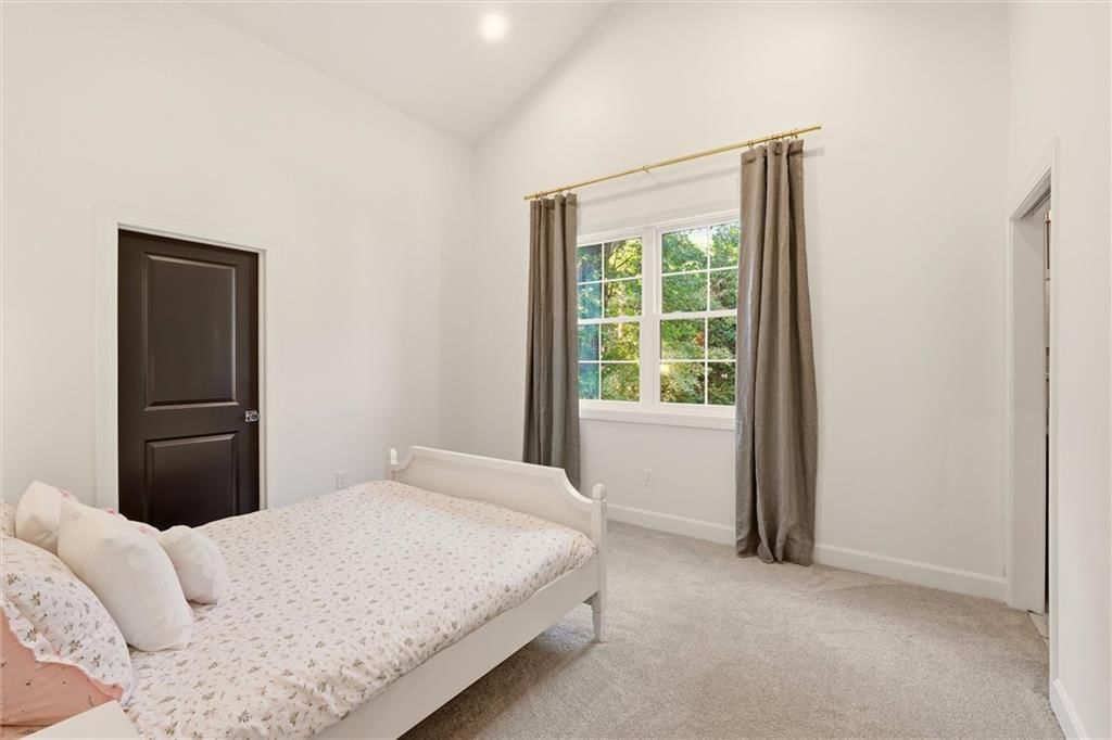 Photo 32 of 72 - 2832 W 91st Street