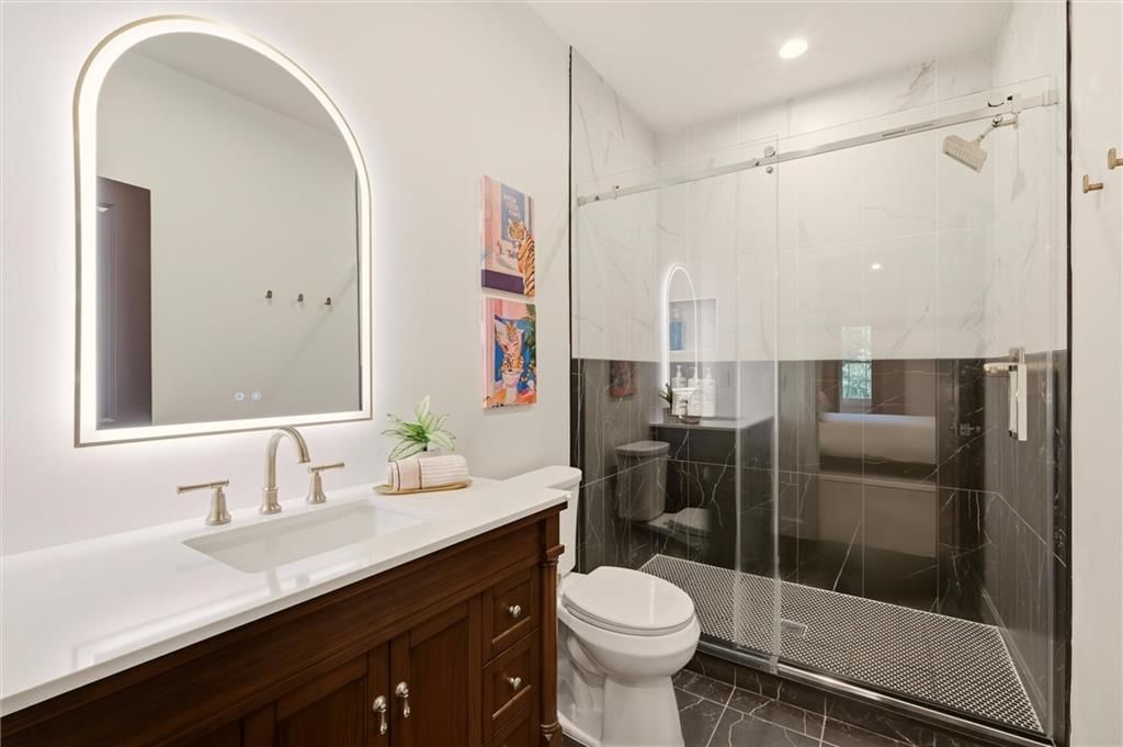 Photo 44 of 72 - 2832 W 91st Street