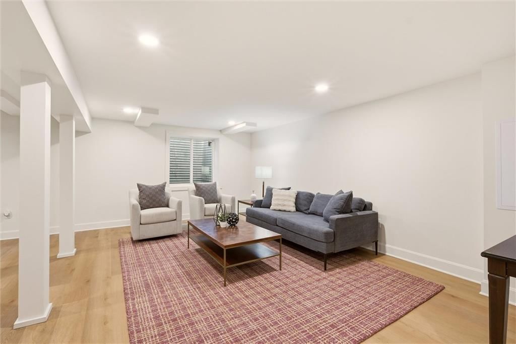 Photo 47 of 72 - 2832 W 91st Street