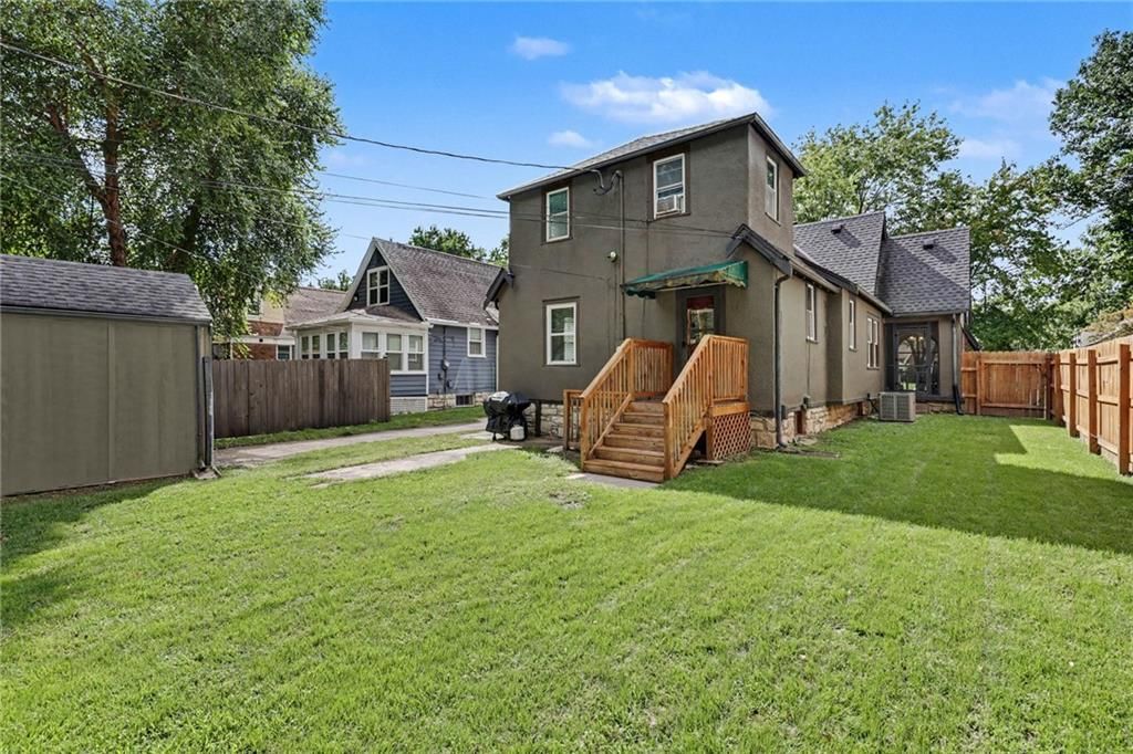 7559 Grand Avenue — photo 30