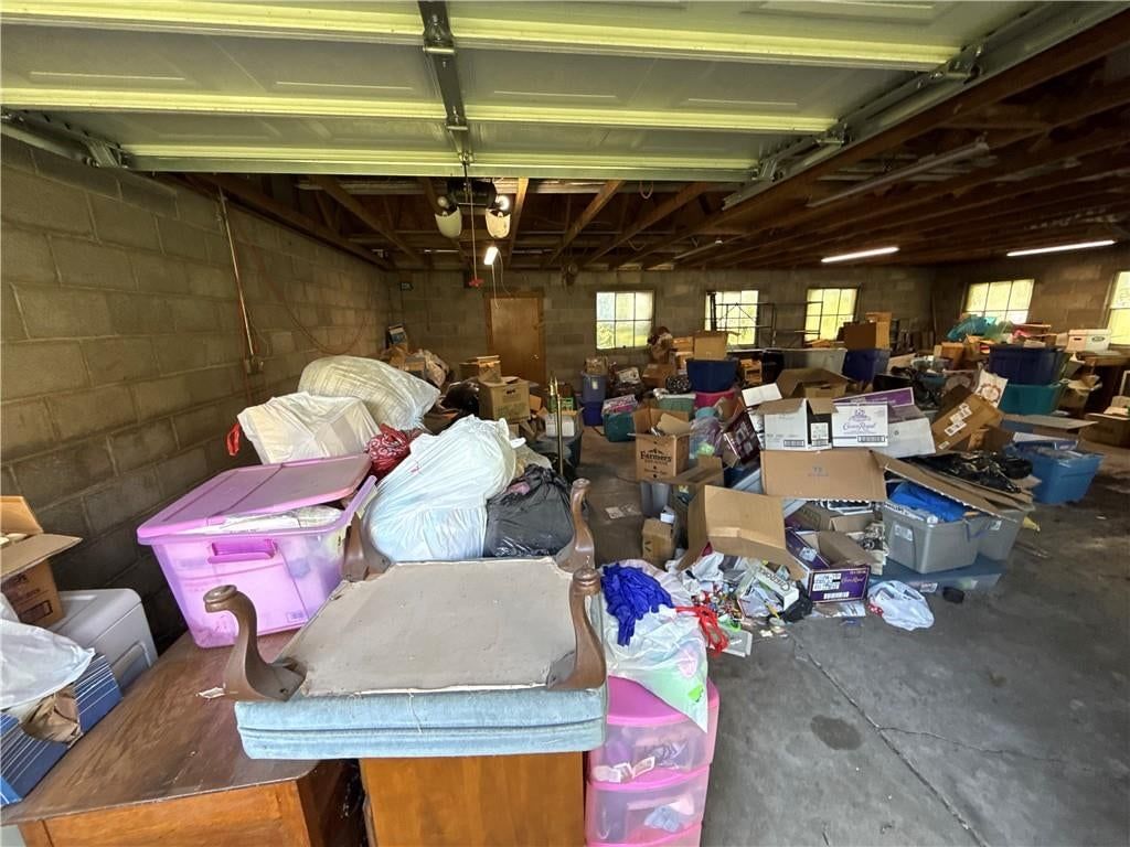 305 W Adams Street — photo 17