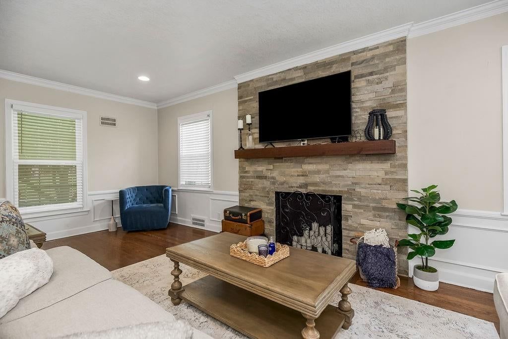 7507 Walnut Street — photo 5