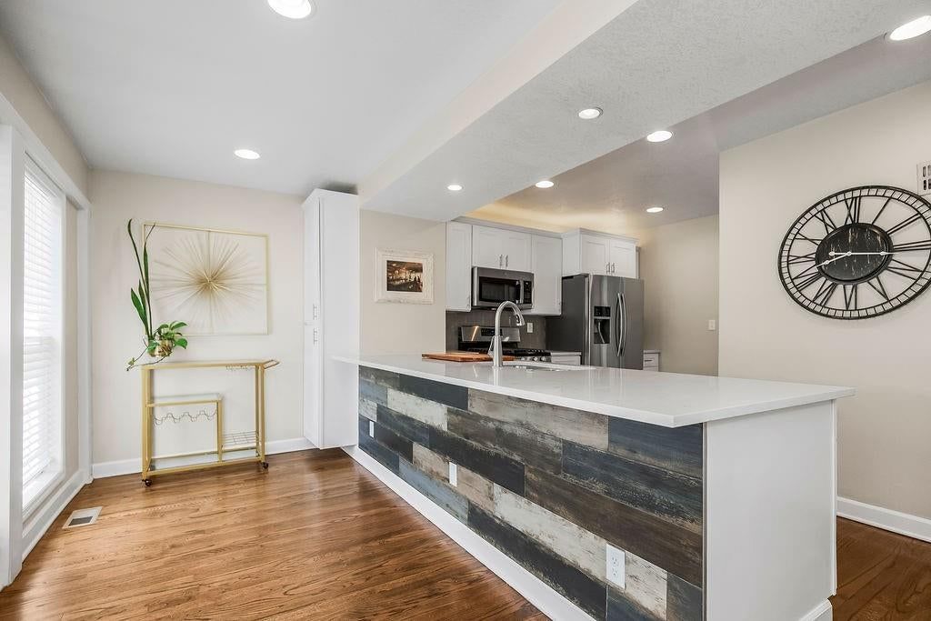 7507 Walnut Street — photo 15