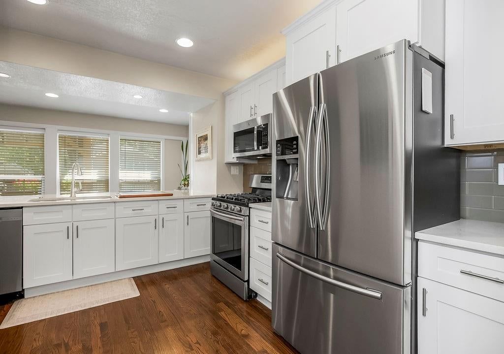 7507 Walnut Street — photo 17