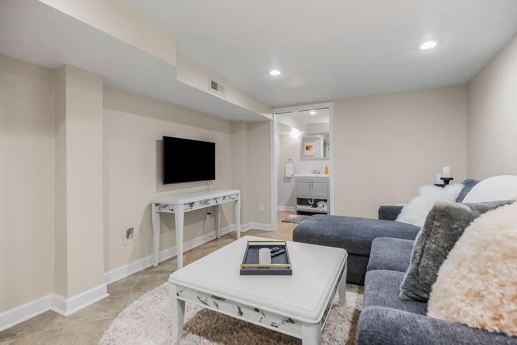 7507 Walnut Street — photo 29