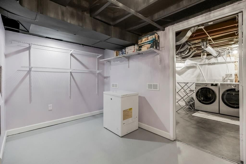 7507 Walnut Street — photo 32