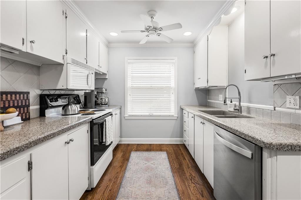 7146 Booth Street — photo 16