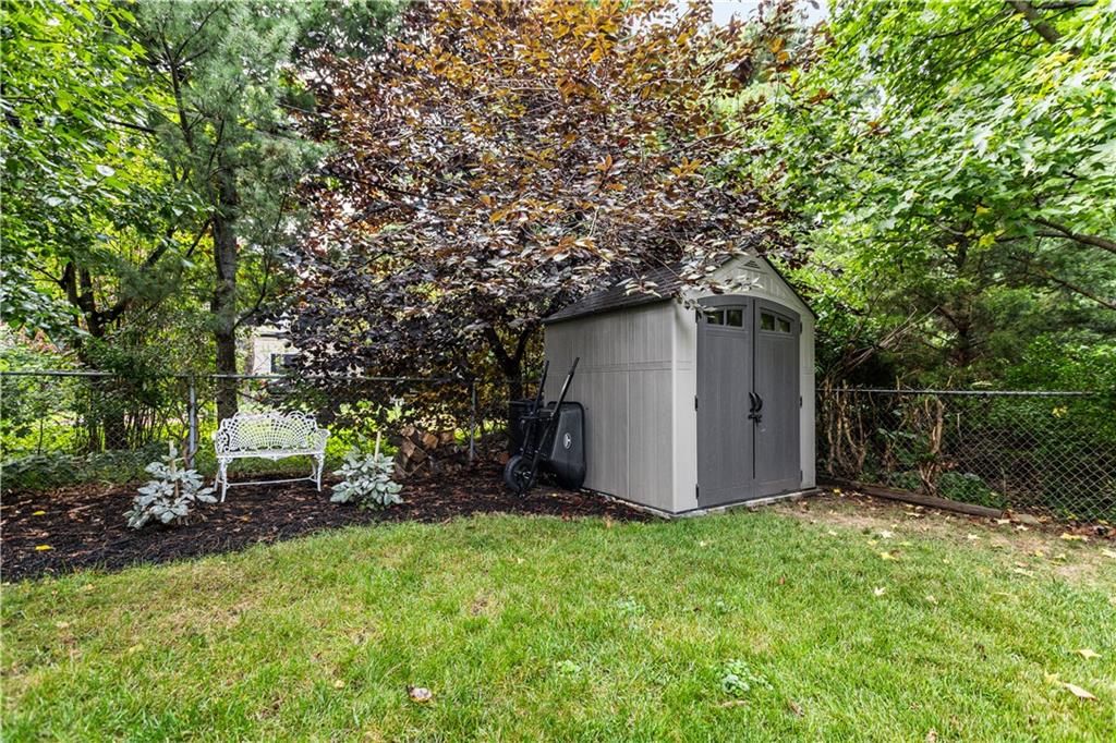 7146 Booth Street — photo 32