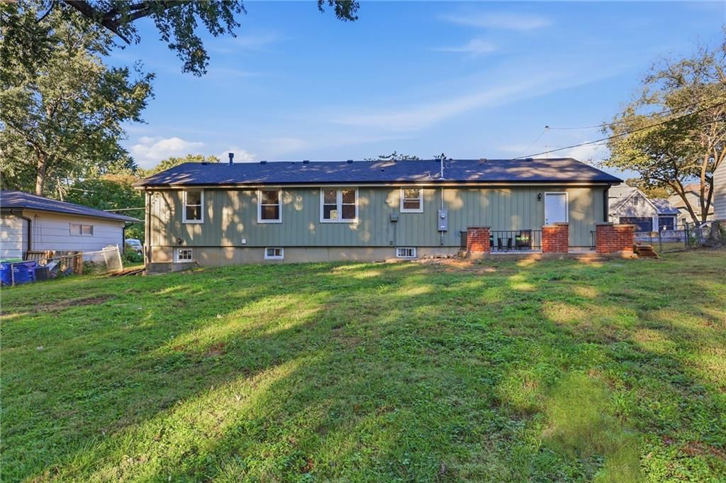 Photo 22 of 22 - 5909 Melrose Lane, Shawnee, KS 66203