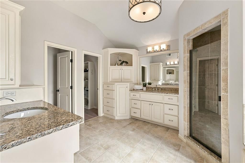 9014 W 158TH Terrace — photo 34