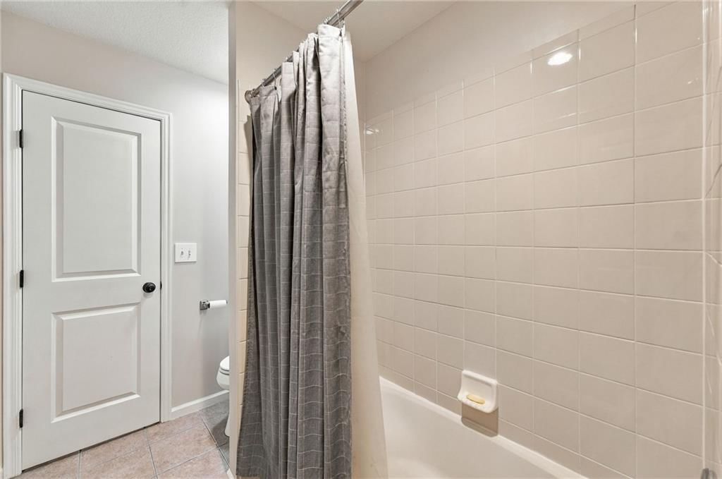 9014 W 158TH Terrace — photo 44