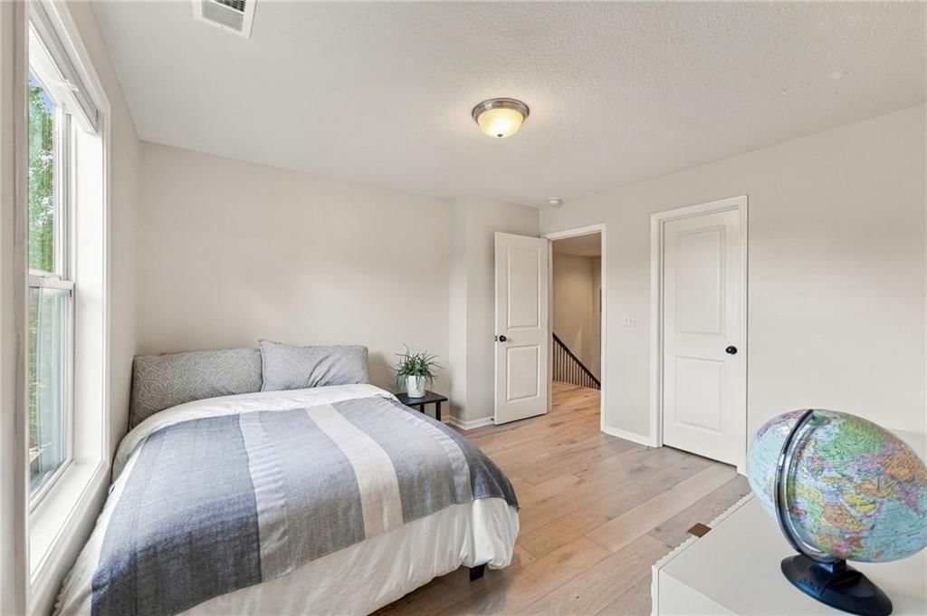 9014 W 158TH Terrace — photo 46