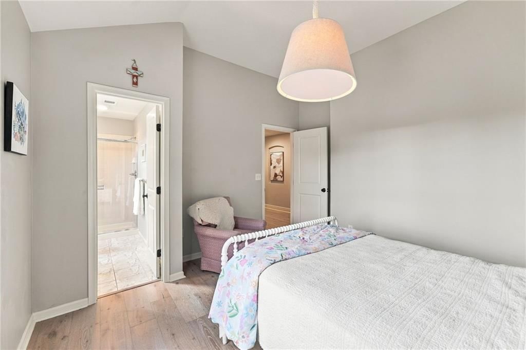 9014 W 158TH Terrace — photo 48