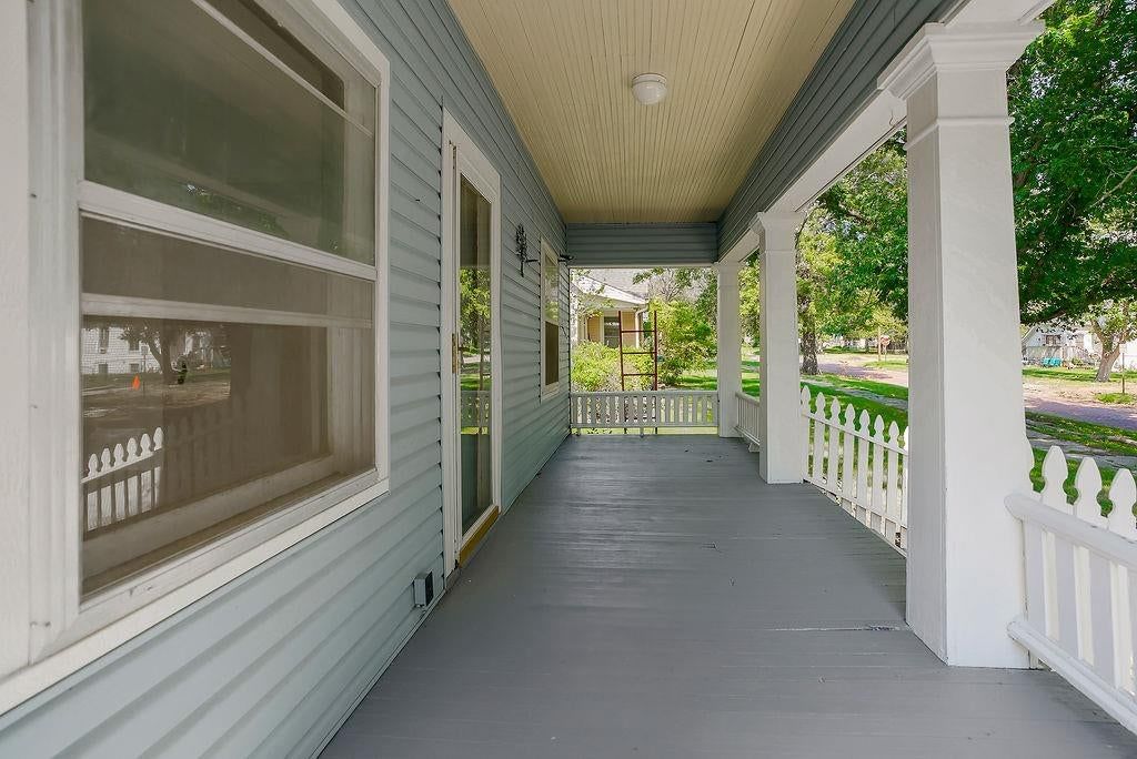 724 N Oak Street — photo 4