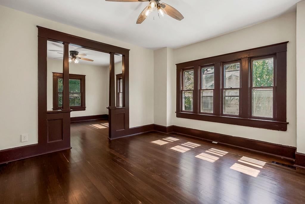 724 N Oak Street — photo 8