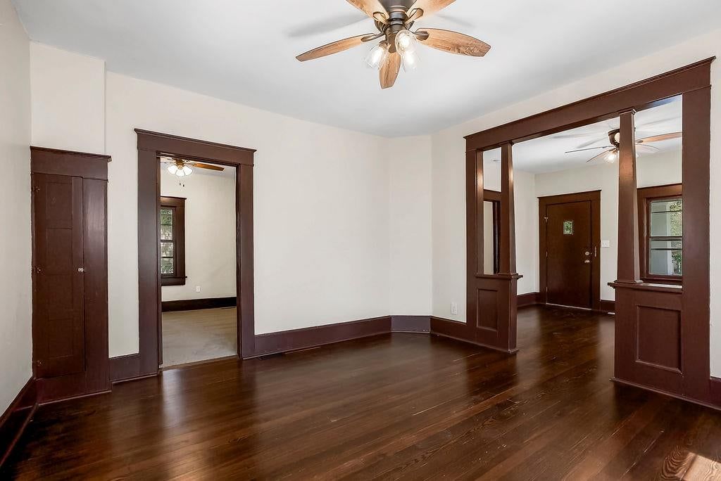 724 N Oak Street — photo 11