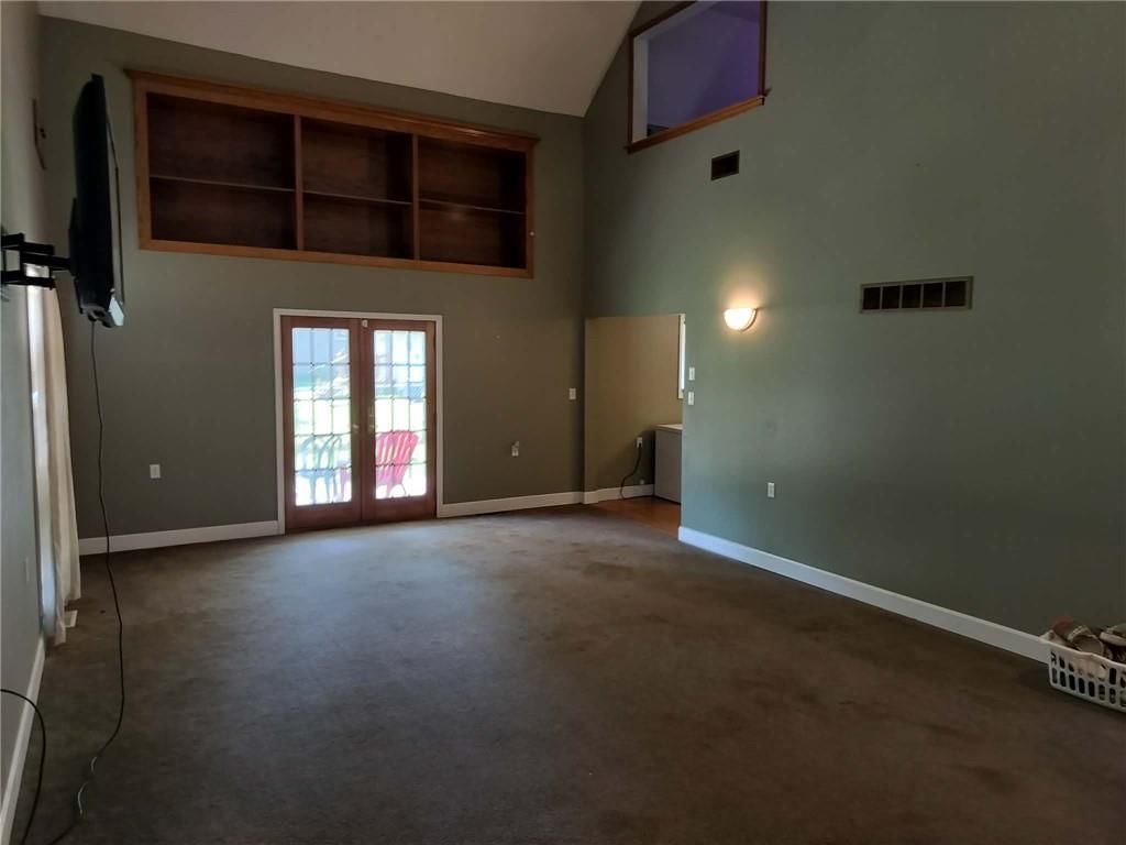105 Spruce Street — photo 11