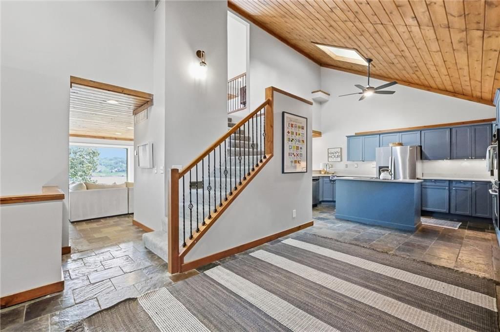 113 L Street — photo 23