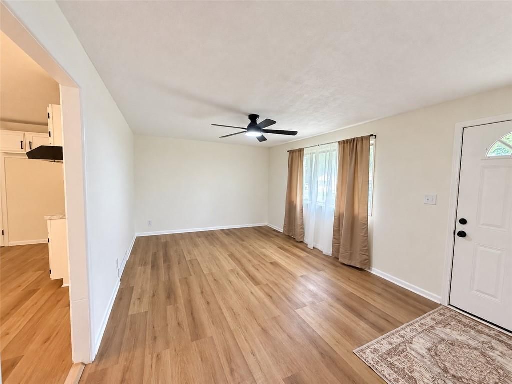 7209 E 86 Street, Kansas City, MO: listing photo 3