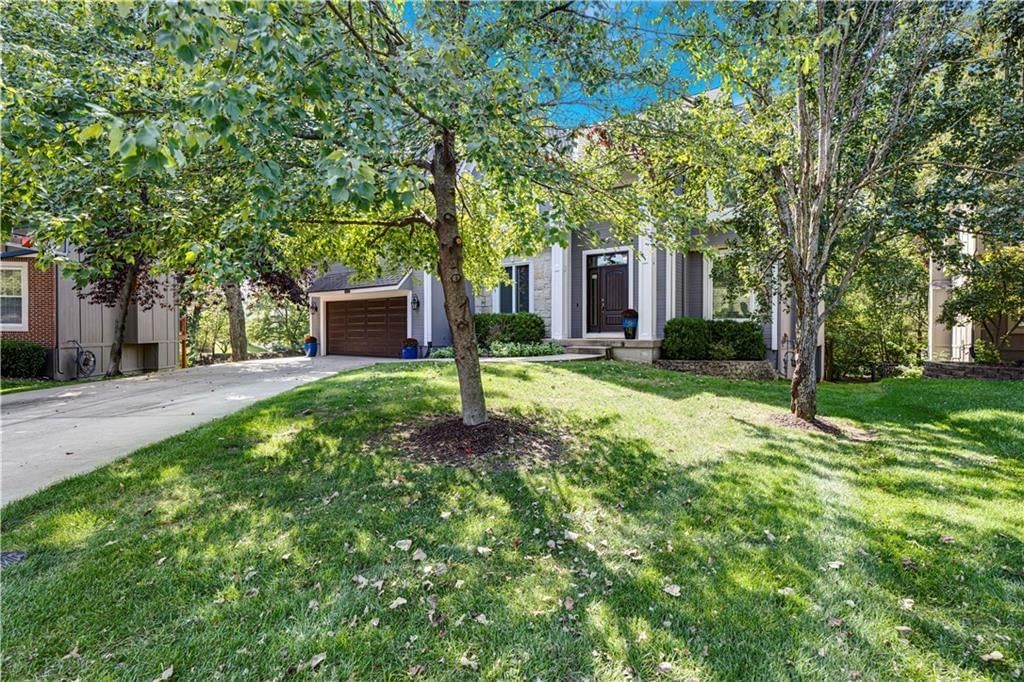 14018 ASH Street, Overland Park, KS: listing photo 2