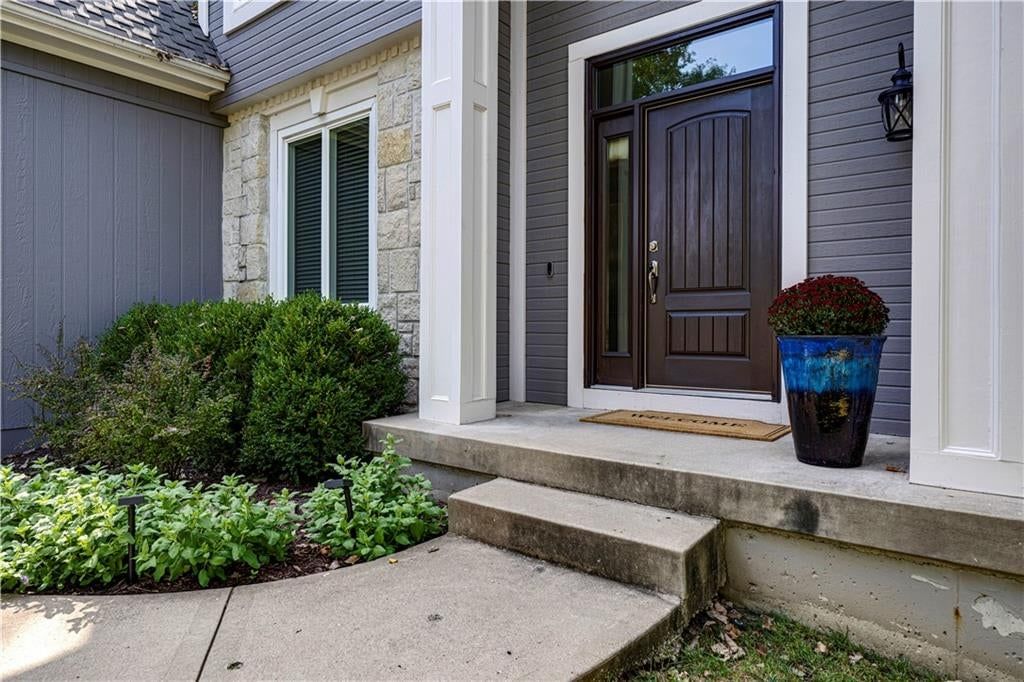 14018 ASH Street, Overland Park, KS: listing photo 3