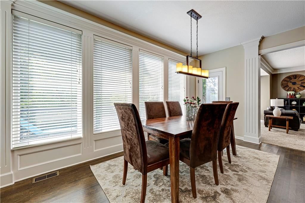 Photo 14 of 41 - 14018 ASH Street, Overland Park, KS 66224