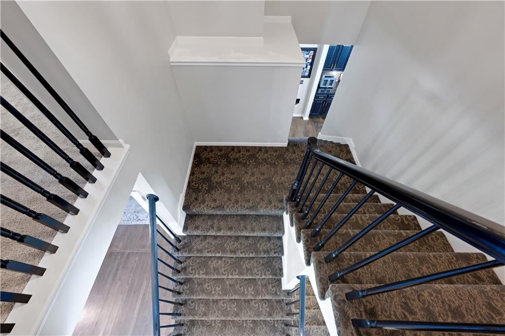 Photo 18 of 41 - 14018 ASH Street, Overland Park, KS 66224