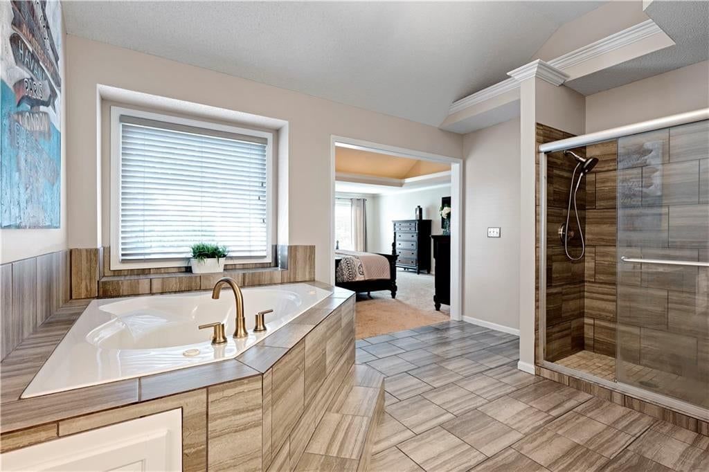 Photo 23 of 41 - 14018 ASH Street, Overland Park, KS 66224