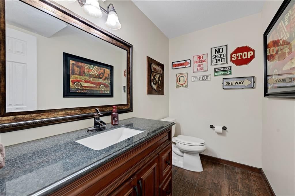 Photo 36 of 41 - 14018 ASH Street, Overland Park, KS 66224