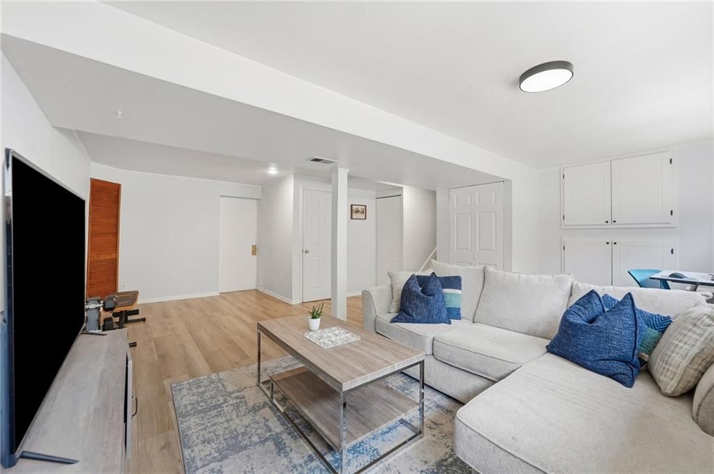 5200 W 57th Street — photo 27