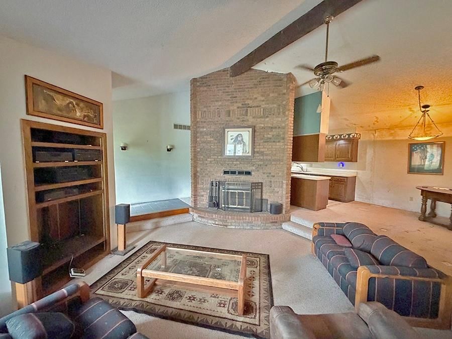 1405 Lynwood Court — photo 30