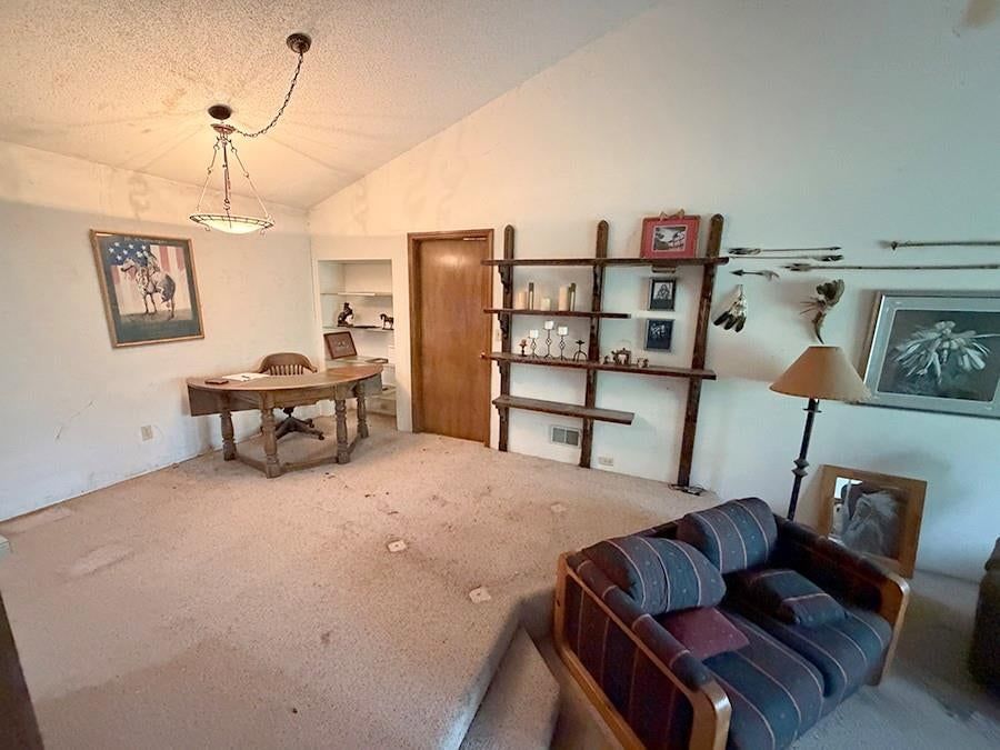 1405 Lynwood Court — photo 33