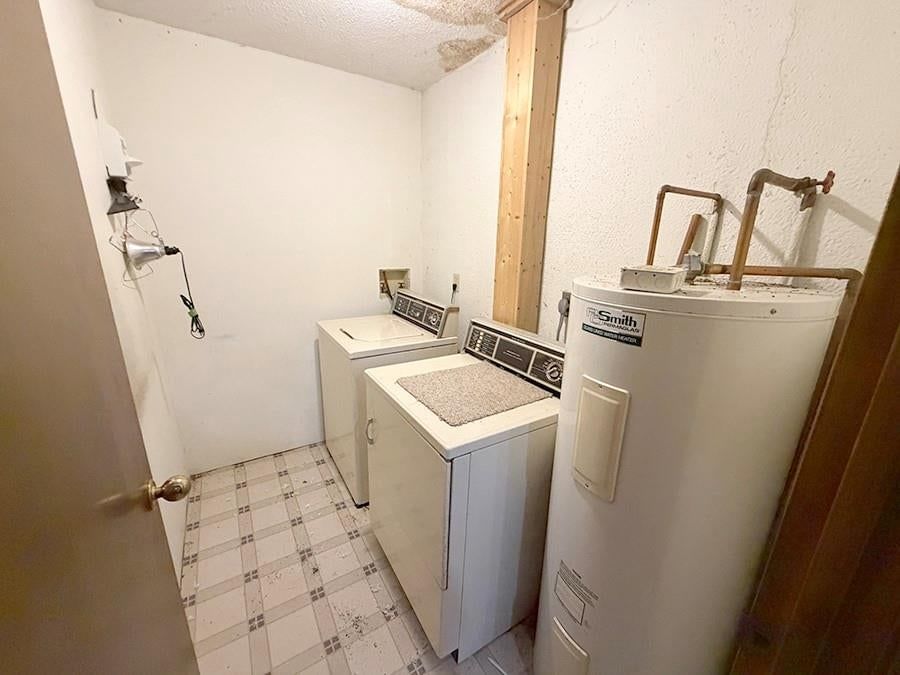 1405 Lynwood Court — photo 37