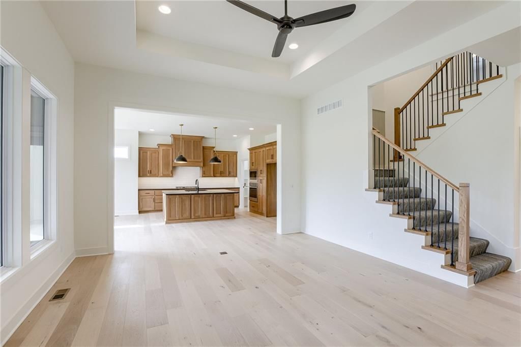 2416 W 179th Street — photo 11