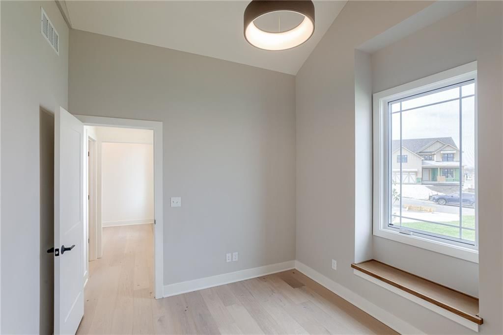 2416 W 179th Street — photo 36