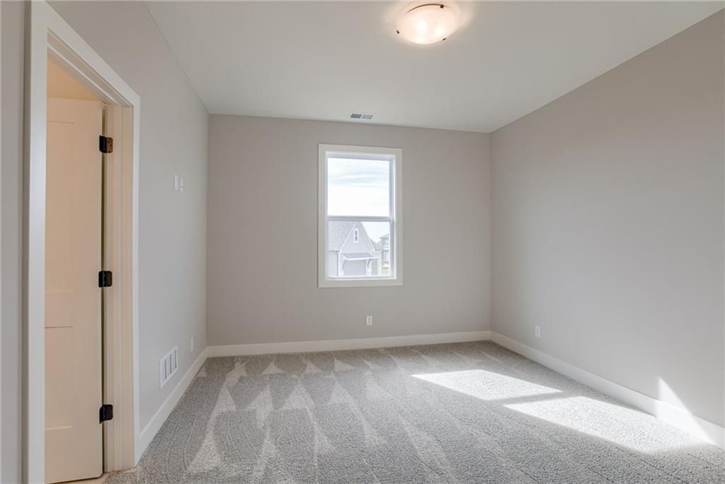 2416 W 179th Street — photo 40