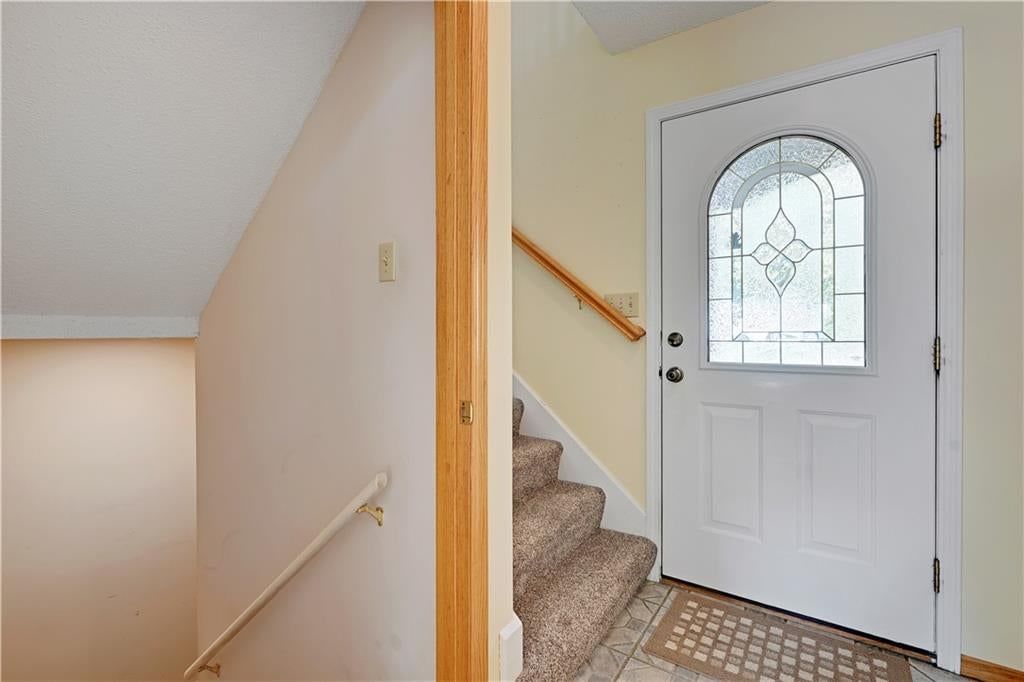 Photo 4 of 39 - 9623 Reeder Street, Overland Park, KS 66214