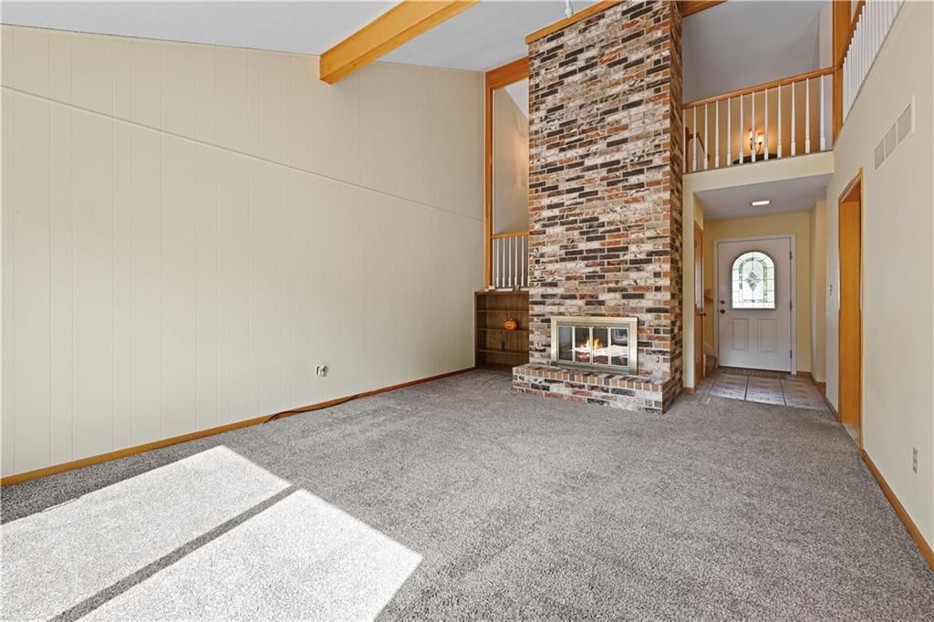 Photo 8 of 39 - 9623 Reeder Street, Overland Park, KS 66214