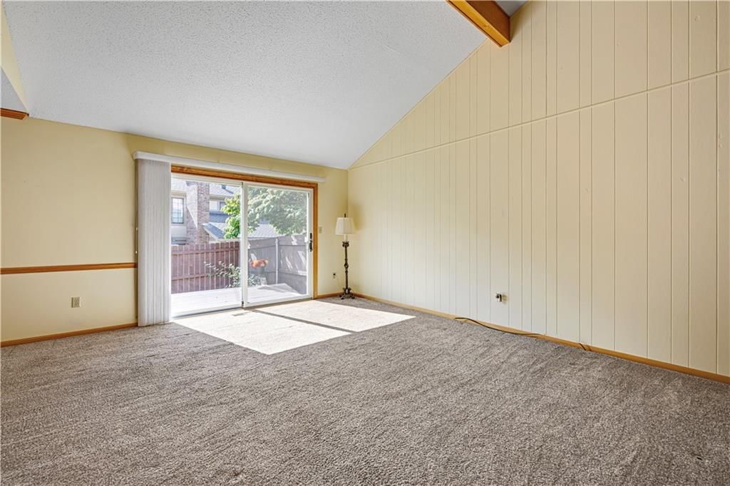 Photo 10 of 39 - 9623 Reeder Street, Overland Park, KS 66214