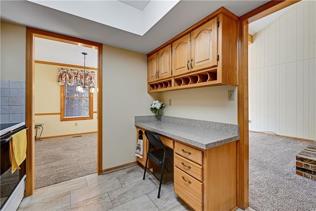 Photo 19 of 39 - 9623 Reeder Street, Overland Park, KS 66214
