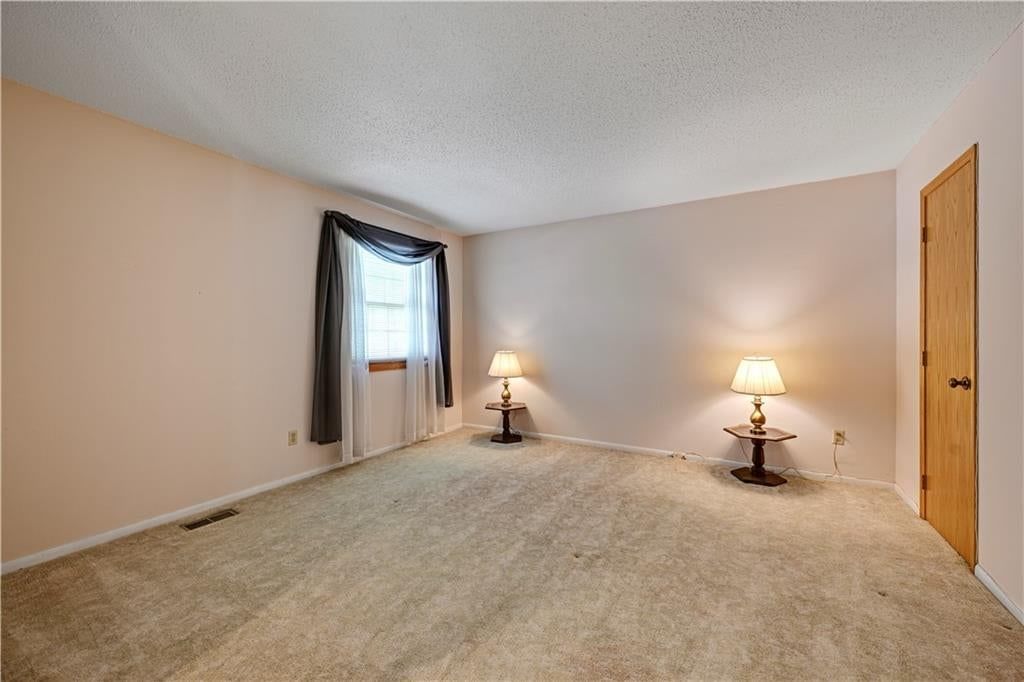 Photo 26 of 39 - 9623 Reeder Street, Overland Park, KS 66214