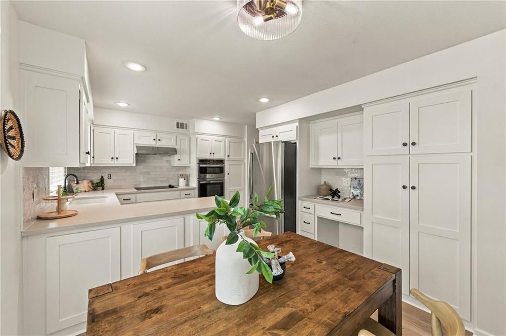 2012 W 123rd Terrace — photo 12
