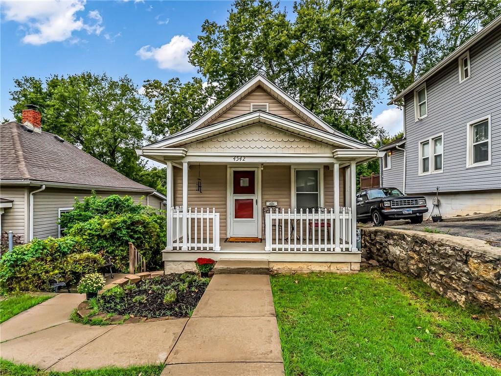 4542 State Line Road — photo 1